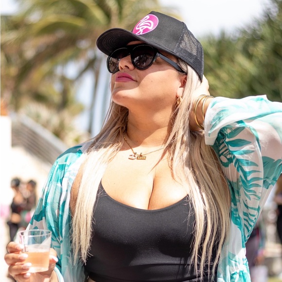 Meet your Posher, Daniela - Picture 7 of 9